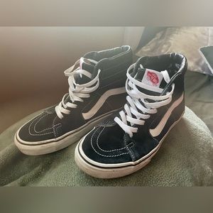 Vans Sk8-Hi Shoe